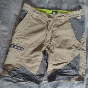 REI Men's Cargo Shorts in Tan and Gray